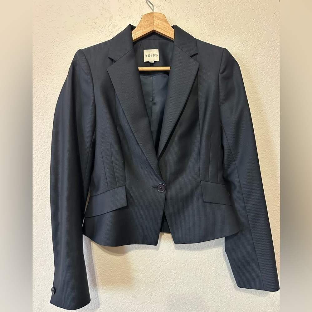 Reiss Solita Single Breasted Suit Blazer in Navy Pinstripe - Size 2